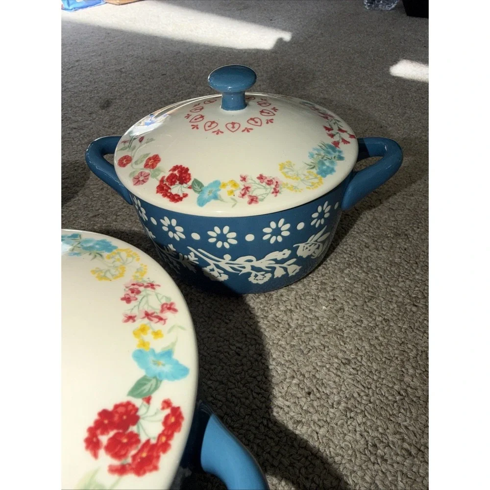 Lot Of‎ (4) Pioneer Woman Fancy Flourish Mini Cocotte with Lid 16 oz 4.5